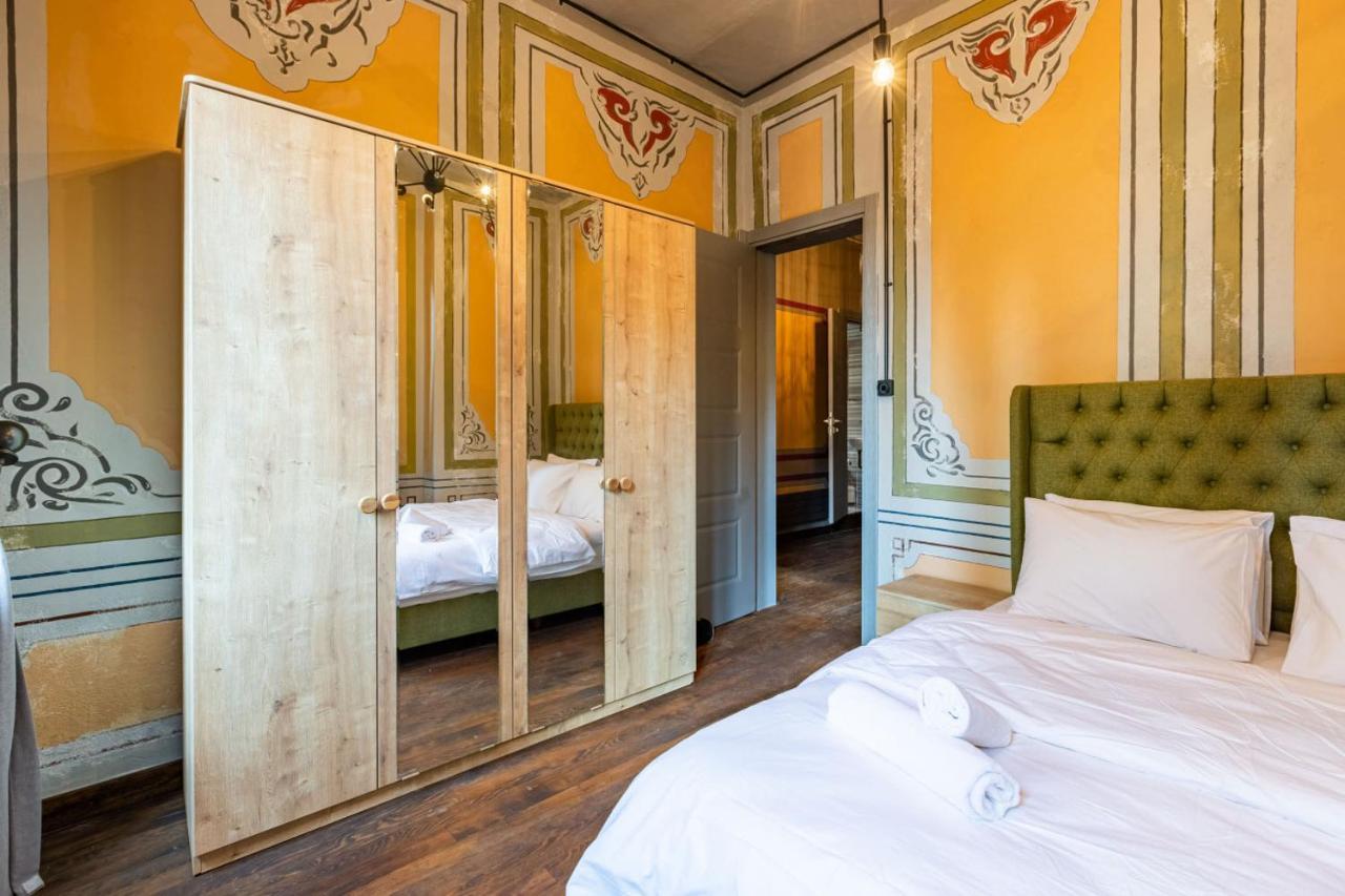 Historical Flat With Hammam Near Taksim Appartamento *